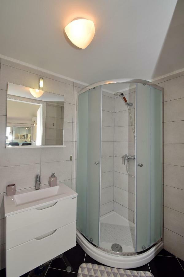 Apartman M&B Volosko Buitenkant foto